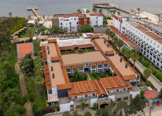 Tiana Beach Resort 1