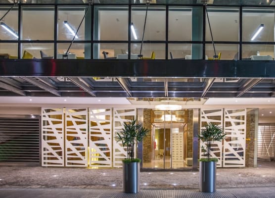 Howard Johnson Plaza by Wyndham Buenos Aires 1