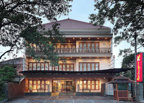 Kertanegara Premium Guest House 1