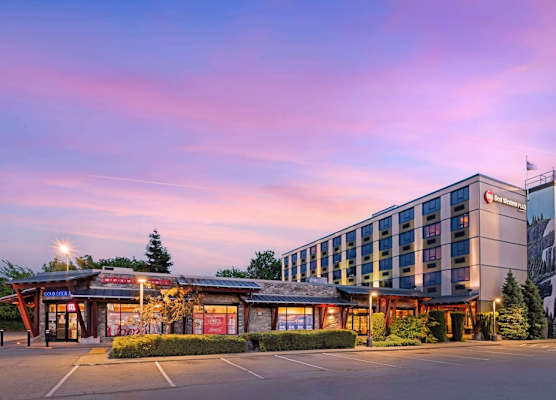 Best Western Plus Barclay Hotel 1