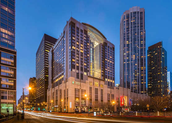 Embassy Suites by Hilton Chicago Magnificent Mile 1