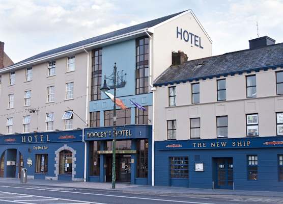 Dooley's Hotel 1