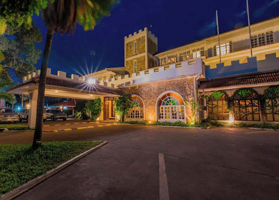 Protea Hotel by Marriott Dar es Salaam Courtyard 1