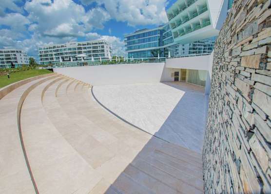 Hilton Pilar 1