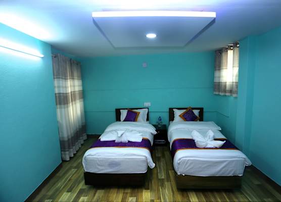 Hotel Rising Home 1