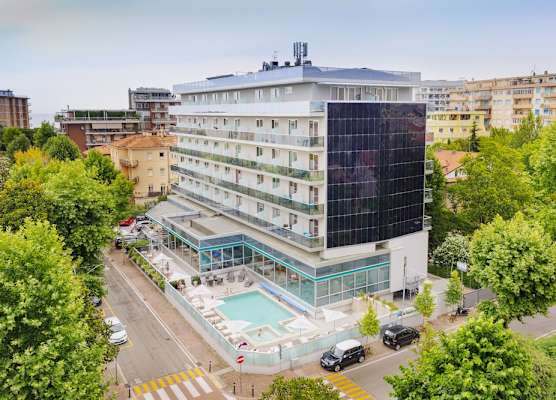 Aqua Hotel 1