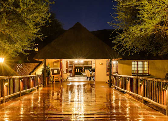 Mongena Private Game Lodge 1