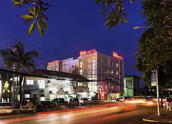 ibis Vientiane Nam Phu 1