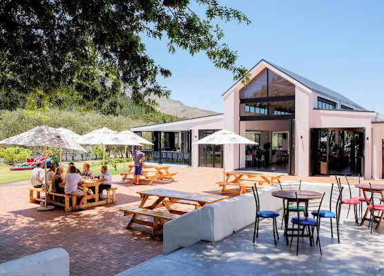 Houw Hoek Hotel 1