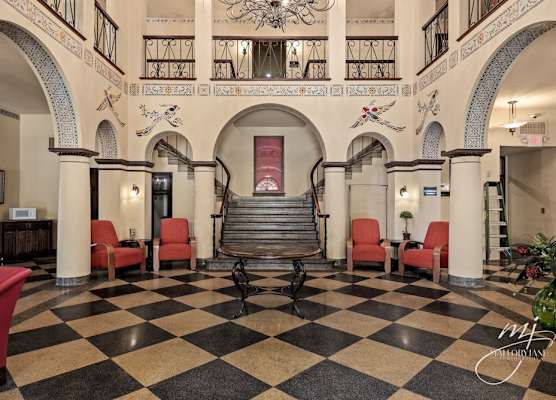Hotel Seville 1