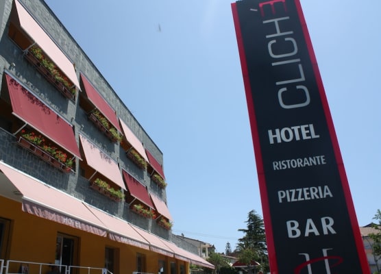 Hotel Cliché 1