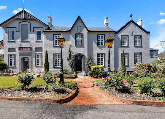 Quality Hotel Colonial Launceston 1