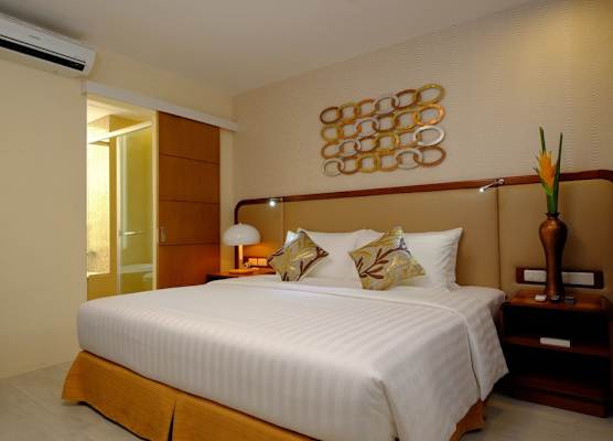 One Central Hotel & Suites 1