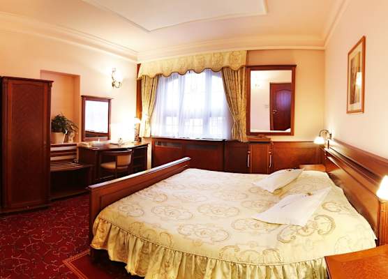 AGH Hotel 1