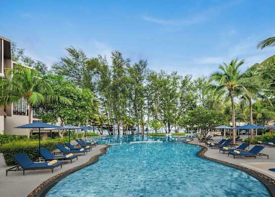 Le Méridien Phuket Mai Khao Beach Resort 1