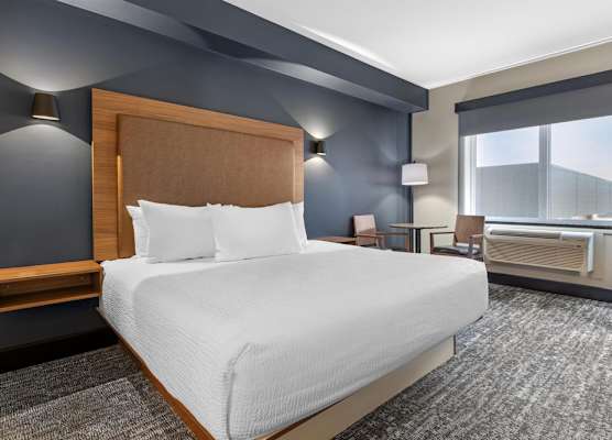 Best Western Plus Neepawa Hotel 1