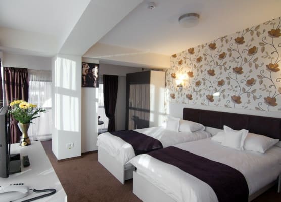 West Plaza Hotel 1
