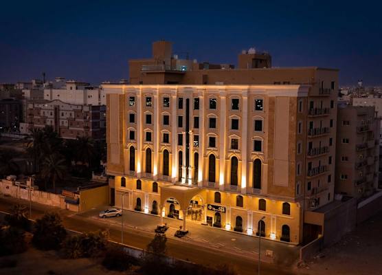 Sunday Emerald Hotel 1