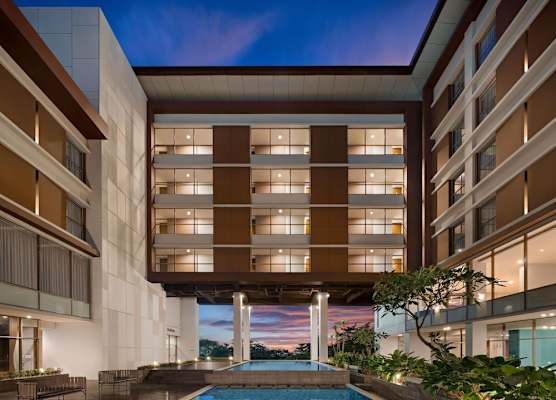 Mercure Padang 1