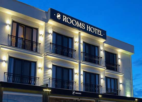 8 Rooms Hotel 1