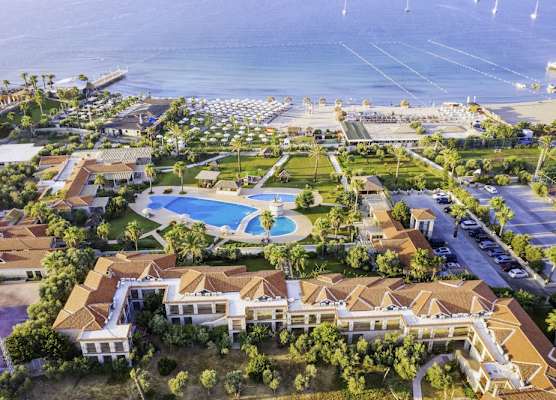 Alaçatı Beach Resort 1