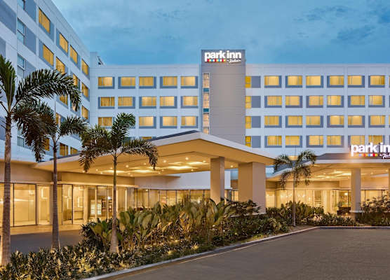 Park Inn By Radisson Clark 1