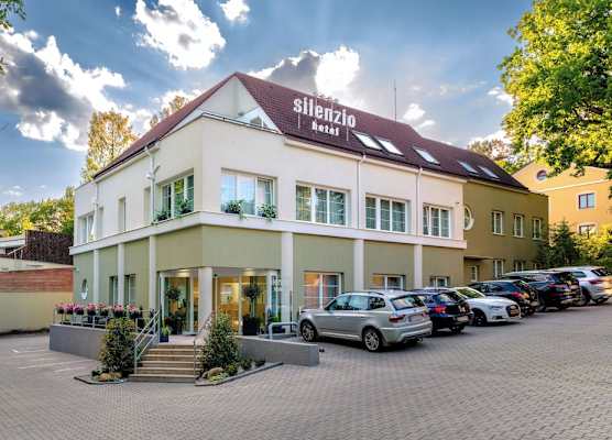 Hotel Silenzio 1