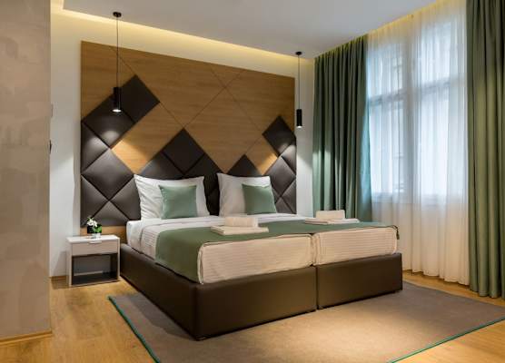 Capital Hotel Garni 1