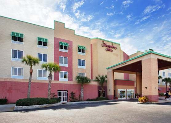 Hampton Inn Pensacola Beach 1