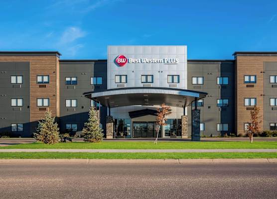 Best Western Plus Winkler 1