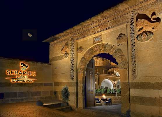 Seraphim Cave Suites & SPA 1