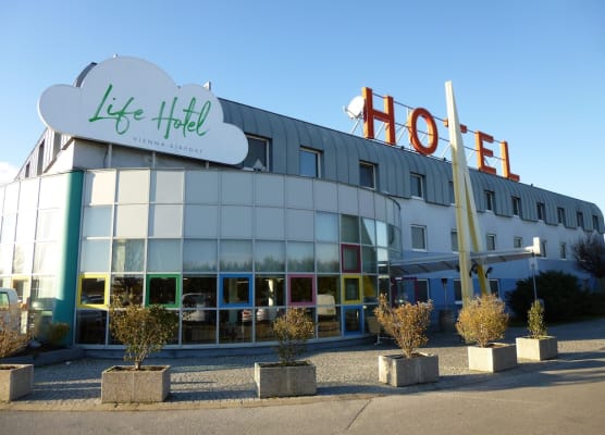 LifeHotel Vienna Airport 1