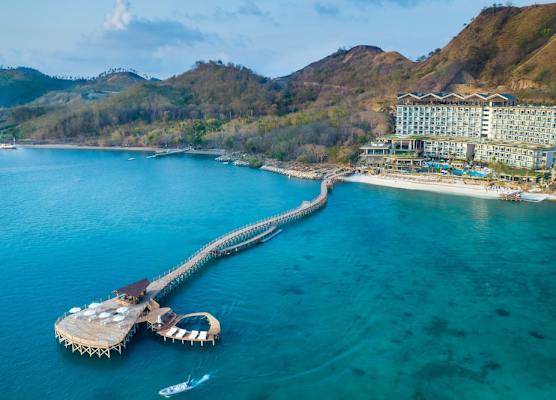 AYANA Komodo Waecicu Beach 1