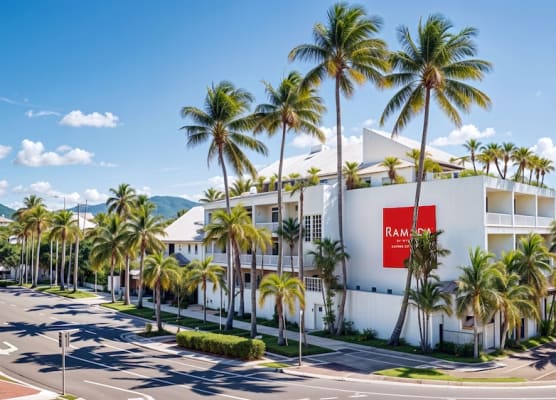 Ramada By Wyndham Cairns City Centre 1
