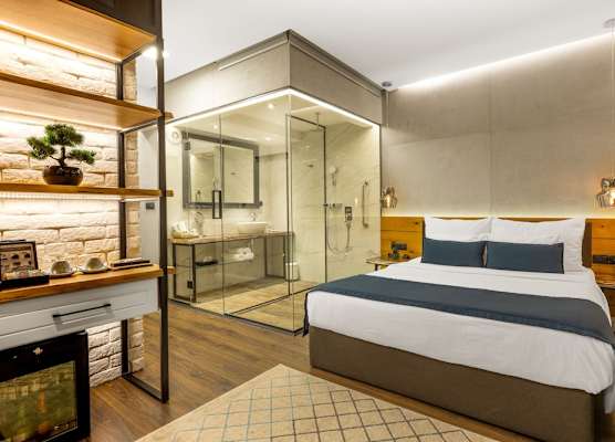 One Luxury Suites 1
