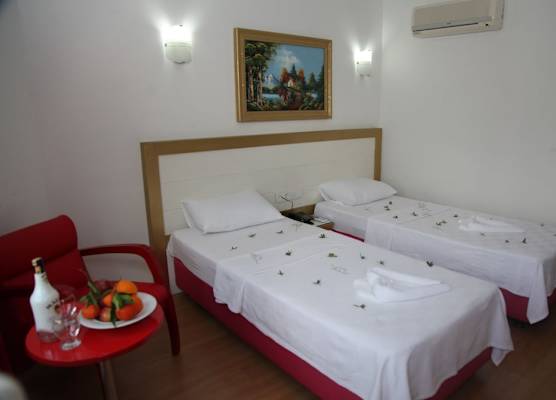 Kristal Beach Hotel 1