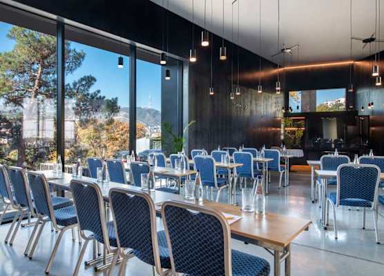 Golden Tulip Design Tbilisi 1