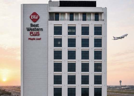 Best Western Plus Maple Leaf 1