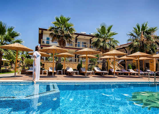 Greek Pride Ηotel and Apartments 1