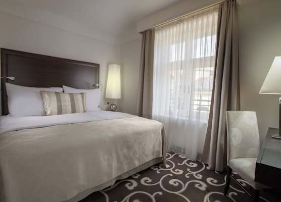 Grand Hotel Bohemia 1