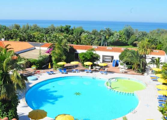 Marina Club Hotel 1