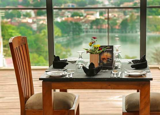 Oak Ray Heritage Hotel 1
