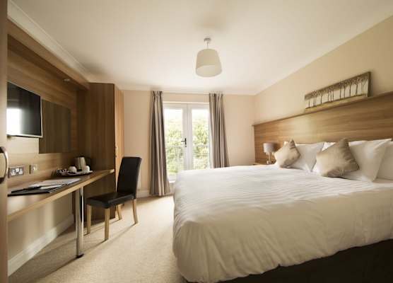 Riverside Hotel 1