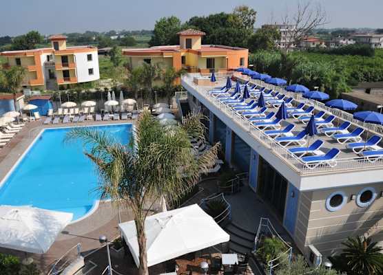 Hotel Premiere Pool & Resort 1