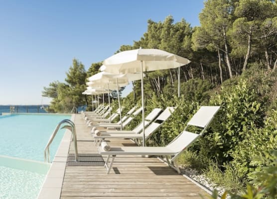 Crvena Luka Resort 1