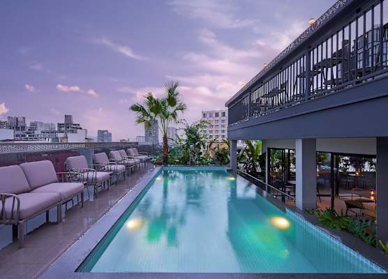 La Siesta Premium Saigon Central 1