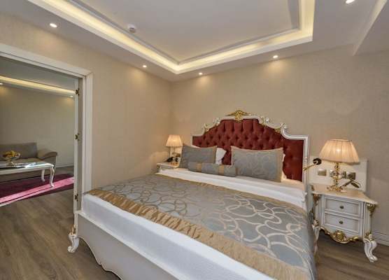 Glorious Hotel 1
