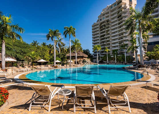 Hotel Irotama Lago 1