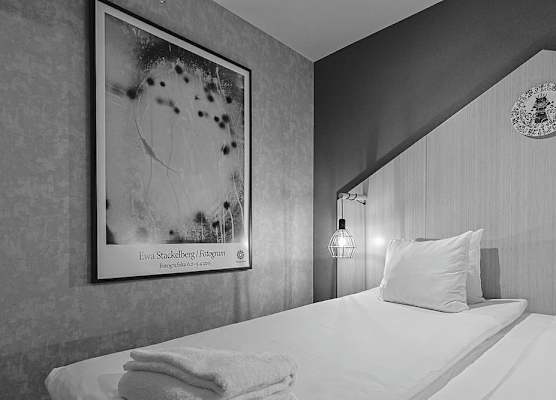 Hotel With Urban Deli 1