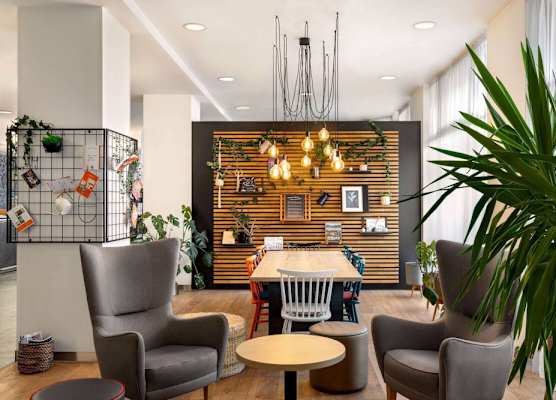 Vienna House Easy by Wyndham Bucharest Airport 1